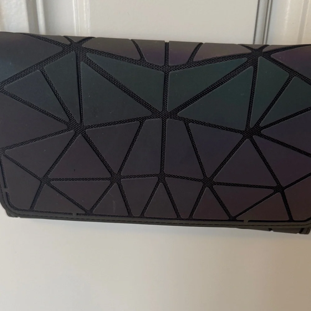 Elegant Black Geometric Crossbody Bag